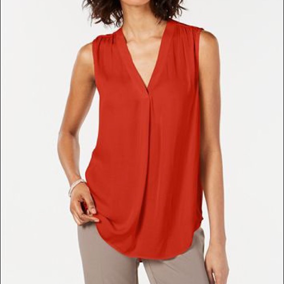 Alfani Other - Alfani🚨🚨🚨sale🚨🚨🚨
Petite V-Neck Tank Top